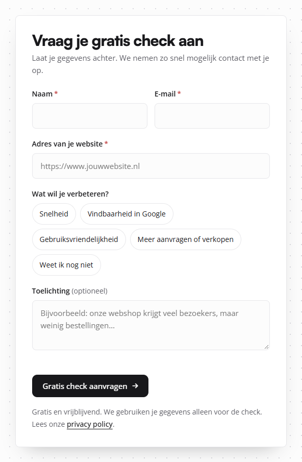 Een aanvraagformulier op een pagina met velden voor naam, e-mail, het adres van de website, keuzeknoppen en een verzendknop