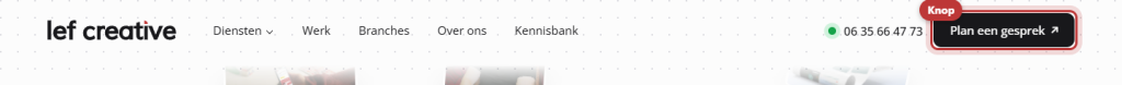 De header van een website met rechts een zwarte knop Plan een gesprek met een pijltje, rood omkaderd